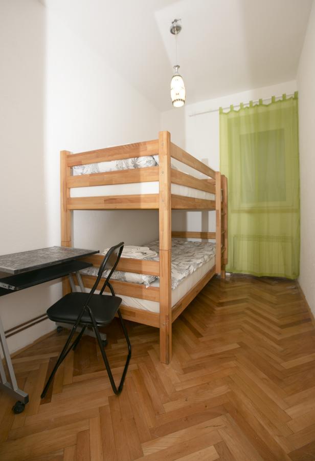 Downtown 3 Bedroom Apartment Сараево Экстерьер фото